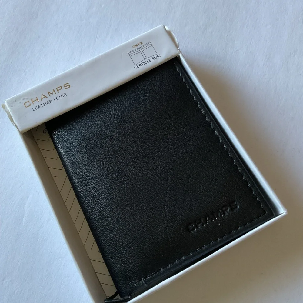 CHAMPS MENS VERTICAL SLIM BIFOLD WALLET BLACK ONYX RFID NWT